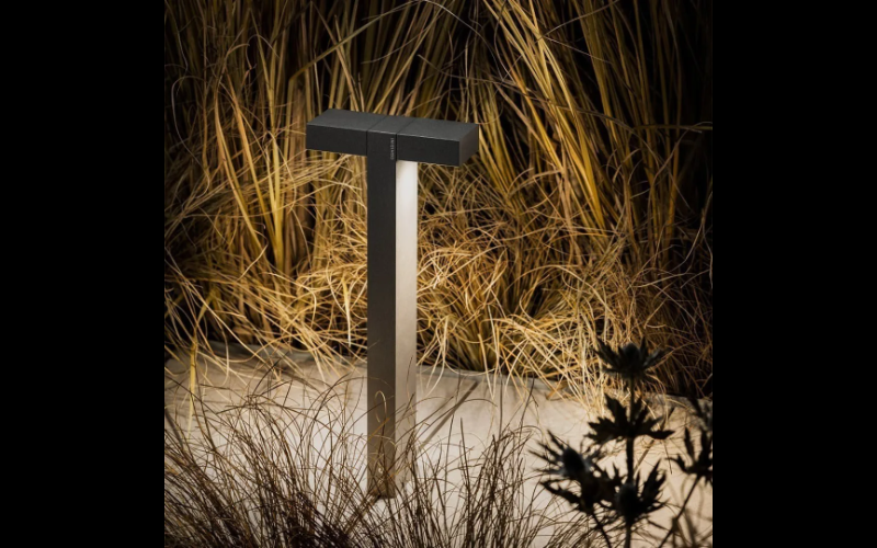 Bullard Bollards. BB-CMPT-BL. Compatto 2 (STANDARD grade).