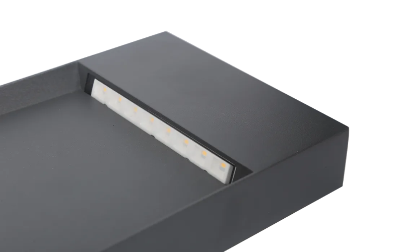 Bullard Bollards. BB-0401-BL. Arikon Bollard.