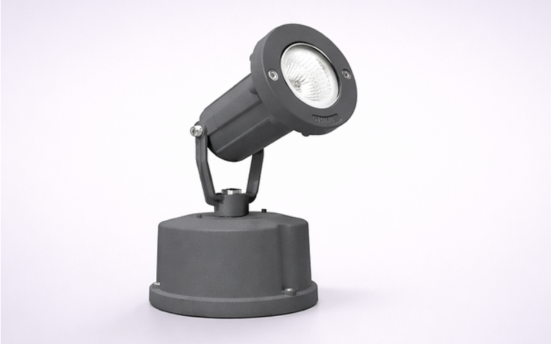 Bullard Bollards. BB-MKFLX75-GH-SP. Fluxa Medium Power Spotlight.