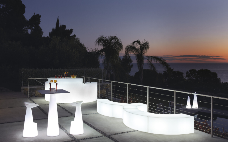 Bullard Outdoor. BO-YP-IF. ypsilon (ILLUMINATION FURNITURE).