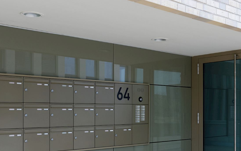 Bega US. 24 824. Downlight Wide beam.