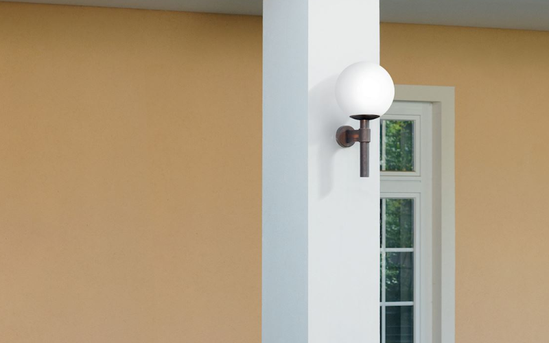Bega US. 31 218. Cast bronze and copper wall luminaire Unshielded.