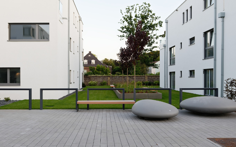 Bega US. 99 061. Pathway luminaire Symmetric.