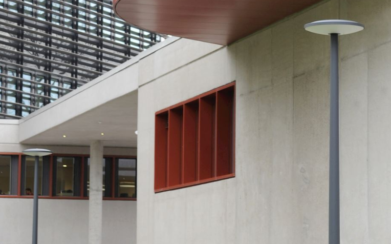 Bega US. 88 100. Pole-top luminaire Symmetric.
