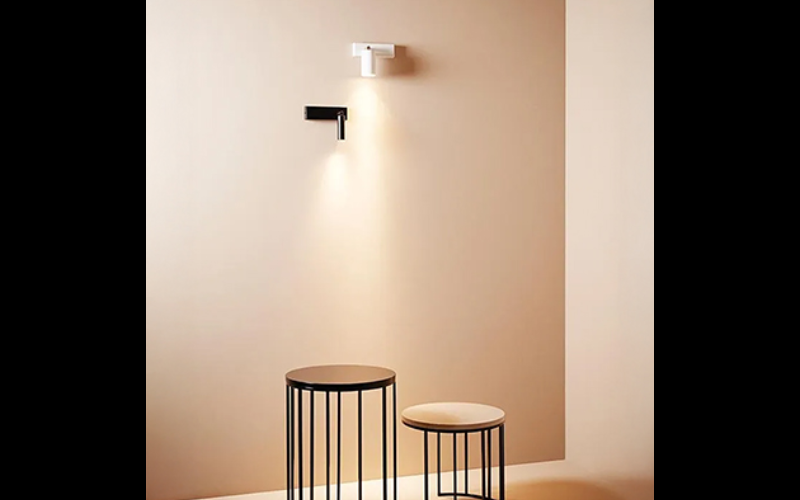 Designplan. Punto Di Vista Su Rettangolo Adj. Cylindrical Wall Lamp, Ø1.2'' x 3.94'' h, 375 lm, IP20.