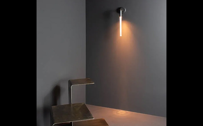 Designplan. Candle LED Wall Mount, 3W, 3.9'' x 5.1'' x 17.7'', 375 lm, IP20.