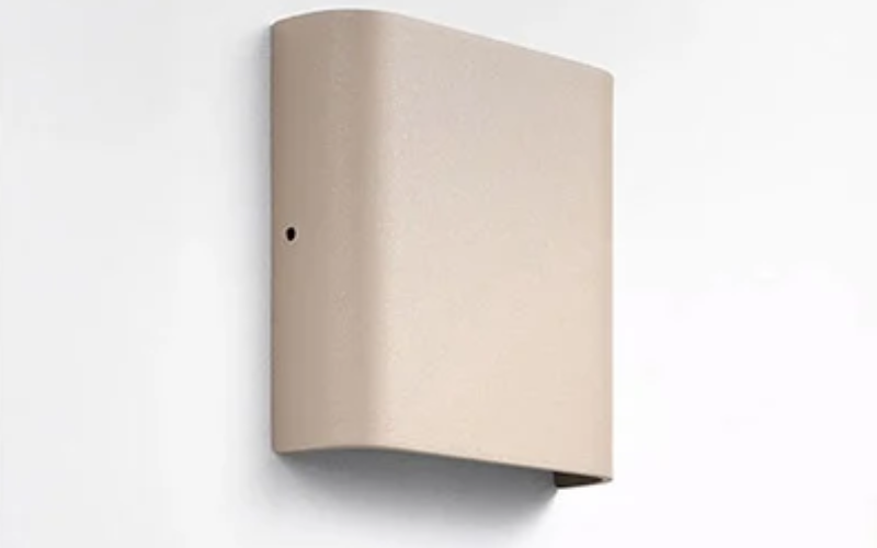 Designplan. Lucignolo LED Wall or Floor Mount, 4.6'' x 4.7'' h, 3W / 303 lm per beam, IP65.