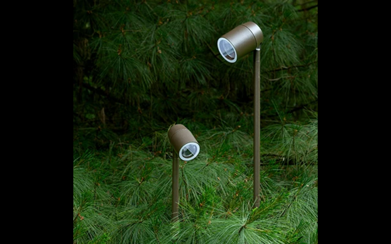 Designplan. SPY 90 RGBW LED Floodlight, Color Boost® Technology, Ø3.5'' x 4 heights with base, 20W, 974 lm, IP66.