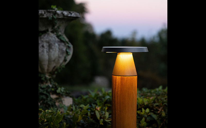 Designplan. Olo Wood 1.1 LED Bollard, Weather-Resistant Teak, Ø8.1'' x 39.4'', 14W-180°-1460 lm, 19W-360°-2057 lm, IP66.