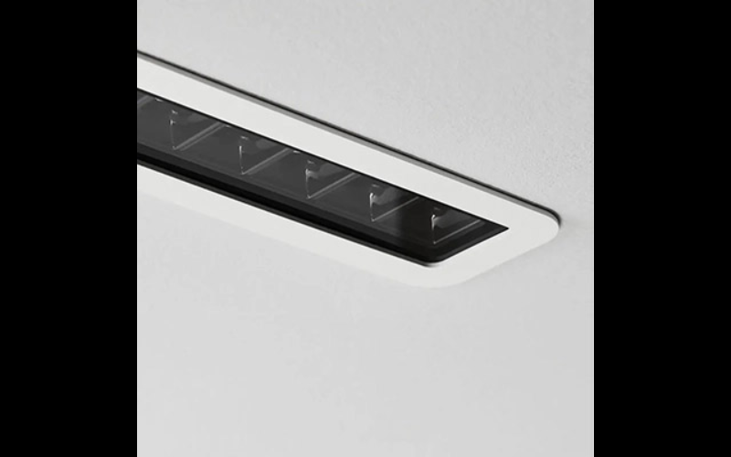 Designplan. Divar Recessed LED Downlight, 8.5'' x 2.8'' x 3.4