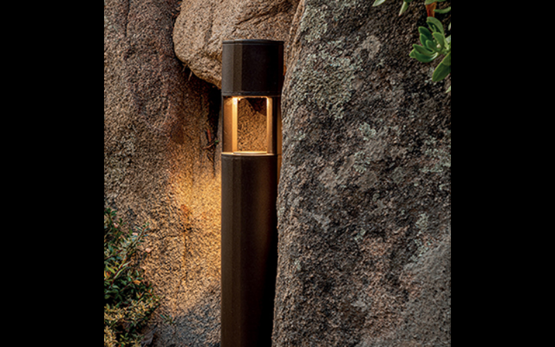 Designplan. Mok Mini Bollard 800, 360° Emission, Ø4.3'' x 31.7'', 5.5W, 350 lm, IP65, IP68.