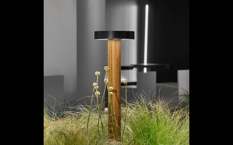Designplan. Plin Round Wood 6.2 LED Bollard, Weather-Resistant Teak, 30.9'' h, 14W, 1160 lm, IP65.