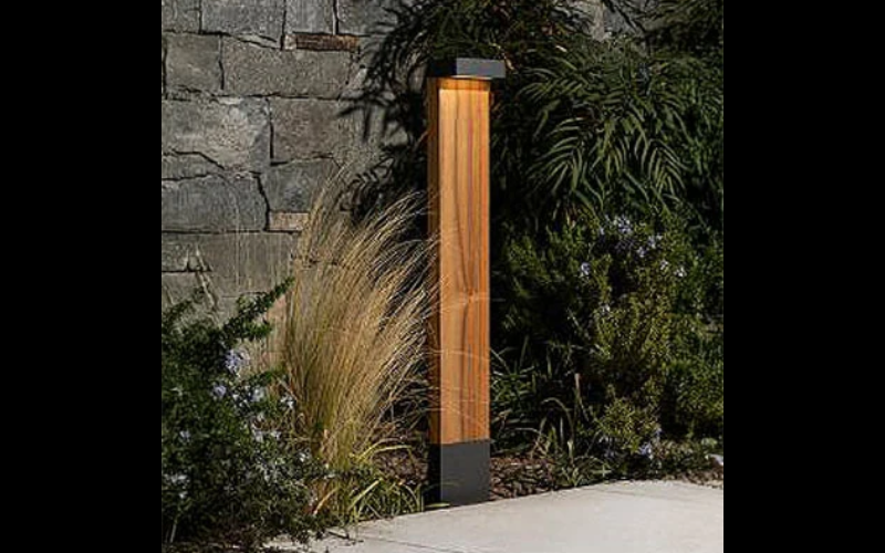 Designplan. Plin Wood 2.2 LED Bollard, Weather-Resistant Teak, 29.9'' h, 12W, 492 lm, 24VDC, IP65.