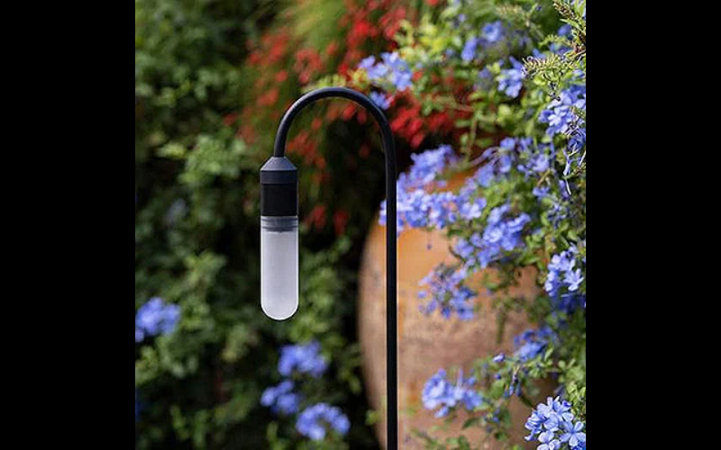 Designplan. Muse Stilla Deco Bend Shape LED Bollard, Ø1.4'' x 4.9'', 2 Stem Heights, 1.5W, 255 lm, IP65.