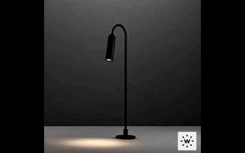 Designplan. Muse Spot 02 Bend-Shape Stem 31.5'' LED, Ø1.4'' x 4.9'' Head, 2W, 236 lm, IP65.