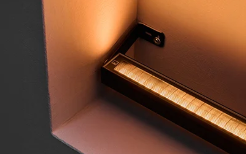 Designplan. Neva Mini Pro 5 Surface Mt. Linear Profile LED, 14W, Tunable White, 1117 lm, IP66/IP67.