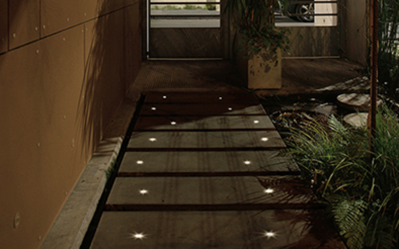 Designplan. Bright Mini 1.0 1.4'' LED In-Grade Uplight or Recessed Downlight IP68.