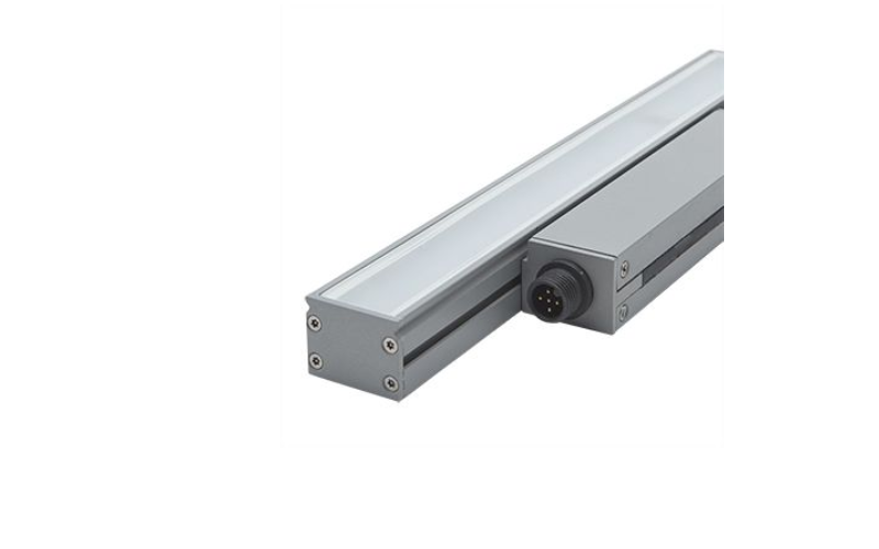 Electrix Illumination. L420W. Low Profile Wet Location Symmetric Linear LED Luminare.