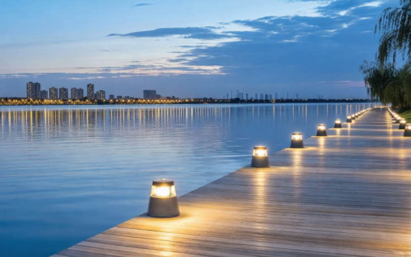 FC Lighting. FCBP8-W. 8'' Die-Cast Aluminum Pier Light Bollard.
