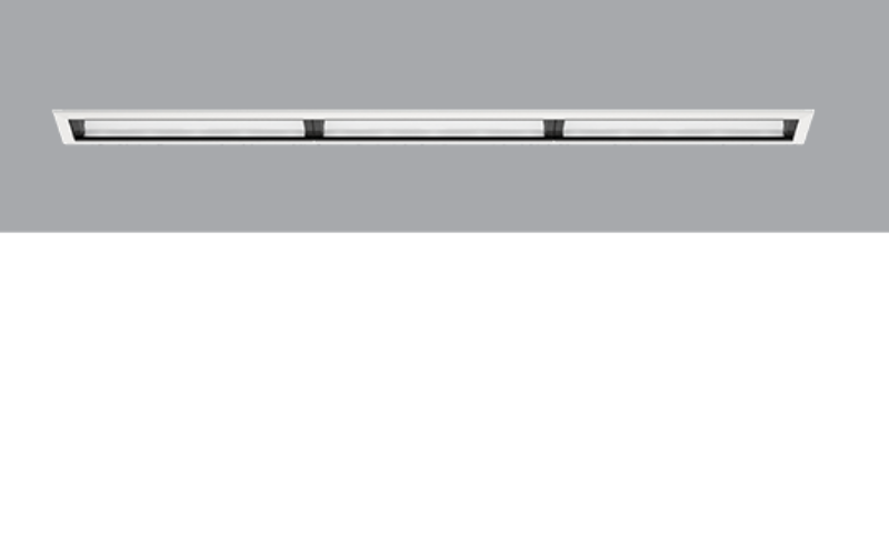 iGuzzini. ILBXS15. Laser Blade XS Low Clearance WW 15 cells.