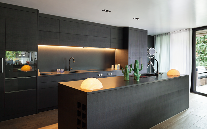 LLI Achitectural Lighting. LLI-ANG. ANGLED EXTRUSION + LED TAPE.