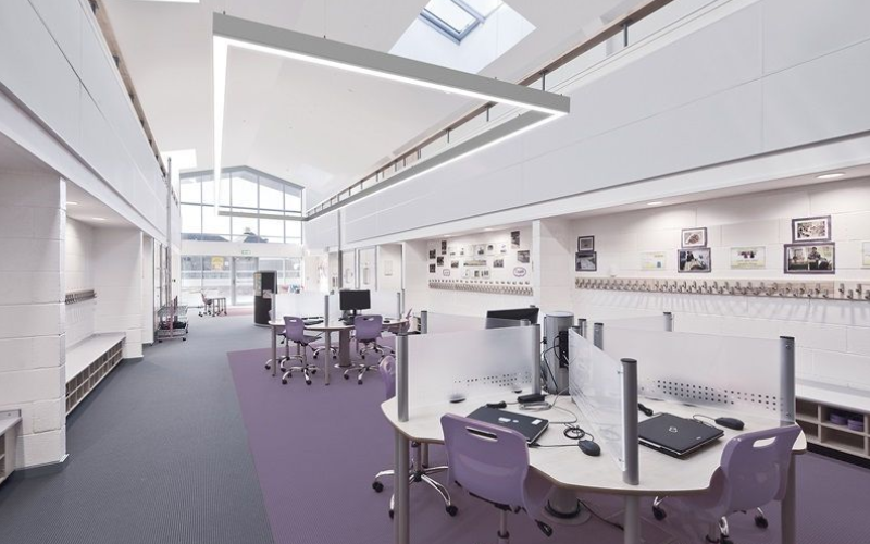 Ledalite. 290. TruGroove Linear Suspended - Standard.