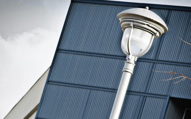 Lumec. OT10/OT20. Optima Post Top.