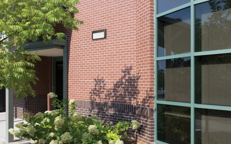 Lumark. CWP. COMPACT WALL PACK Wall Mount Luminaire.