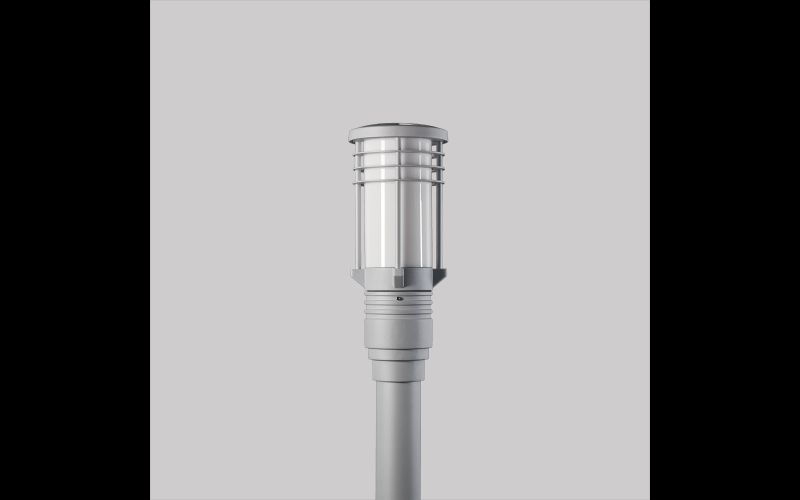 Luminis. EC610. Eclipse Mini Ø6'' casted base pole with 4 struts and acrylic diffuser.