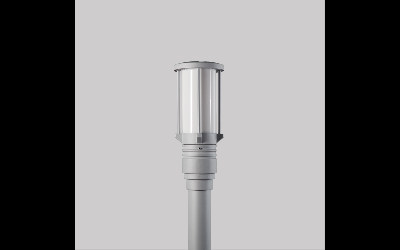 Luminis. EC610. Eclipse Mini Ø6'' casted base pole with 4 struts and acrylic diffuser.