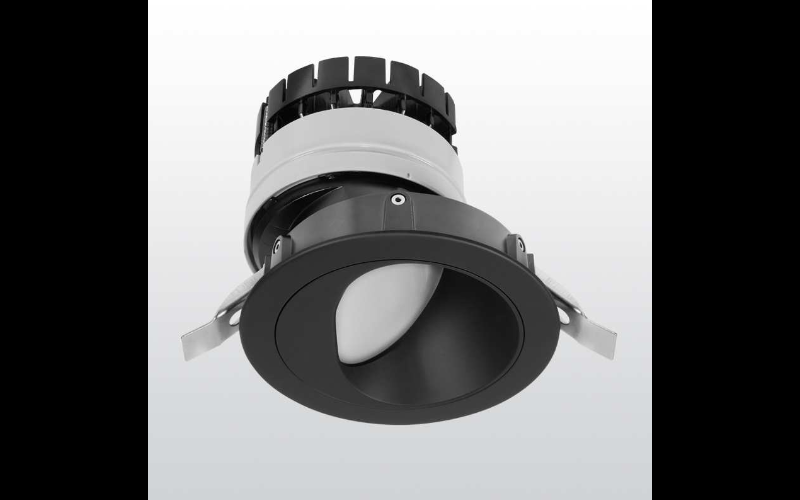Lumenpulse. LCRS. Lumencore Recessed Small Wallwash.