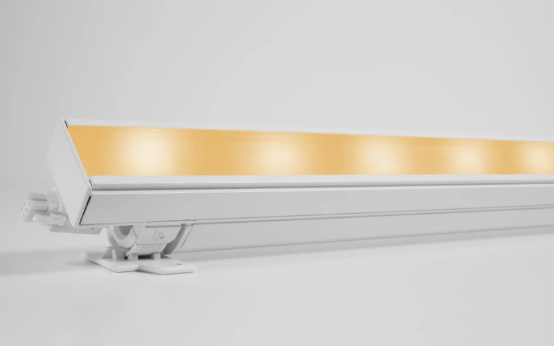 Lumenpulse. LCVA. Lumencore Linear Graze DYNAMIC WHITE.