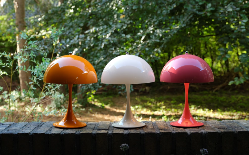 Louis Poulsen. Panthella 250 Portable Lamp.