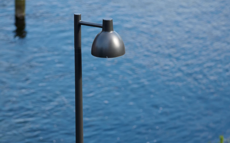 Louis Poulsen. Toldbod 290 Post.