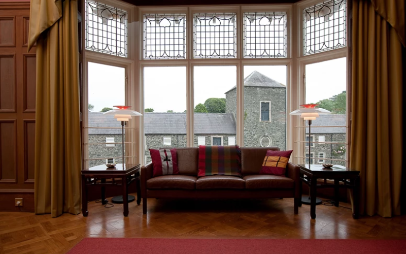 Louis Poulsen. PH 80.