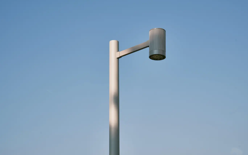 Landscape Forms. GUxP. Gunnar Area Light.