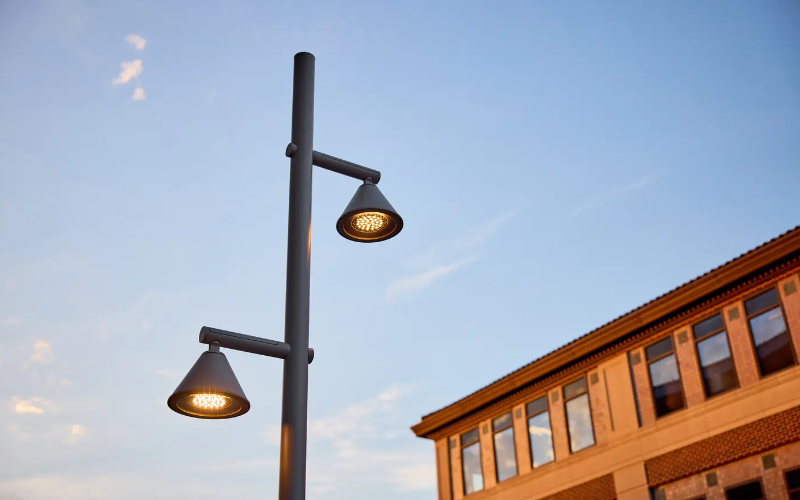 Landscape Forms. Moment Area Light.