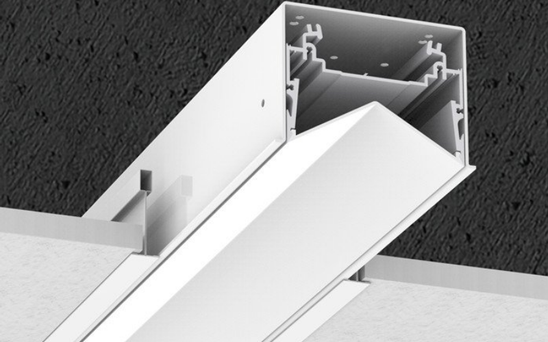 Lumenwerx. SHL3R. SHALO 3 LED RECESSED VEE AND TRAPEZOID.