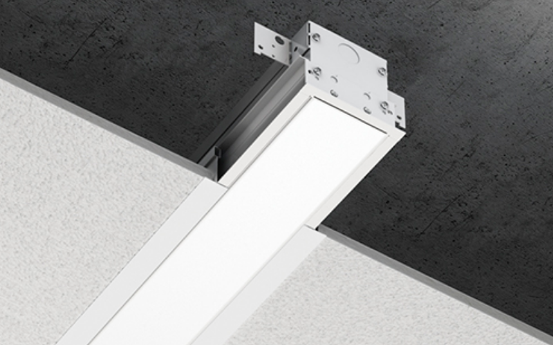 Lumenwerx. VIA3R. VIA 3 LED RECESSED CHROMAWERX TUNABLE WHITE AND DIM TO WARM.