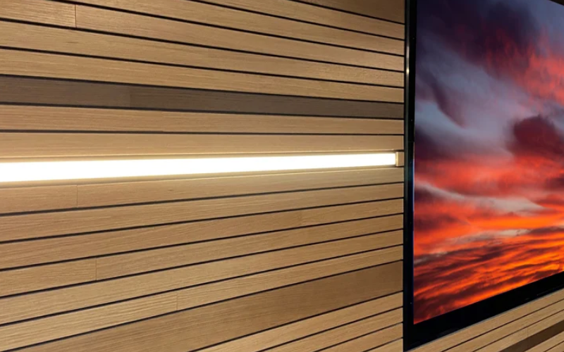 Pure Edge Lighting. TTL1.6A. TRULINE TRIM 1.6A WARM DIM 24VDC LED SYSTEM, 1/2'' TRIM.