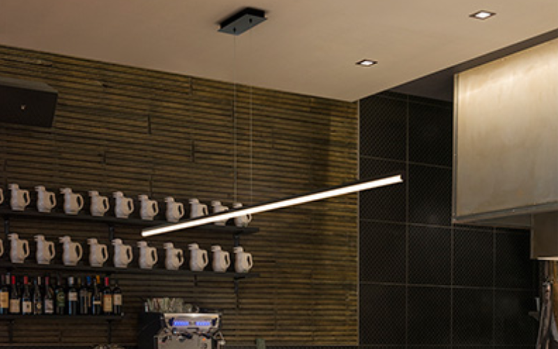 PureEdge Lighting. CST1P. CIRRUS SUSPENSION T1 TUBULAR T1 WITH POWER, CENTER FEED.