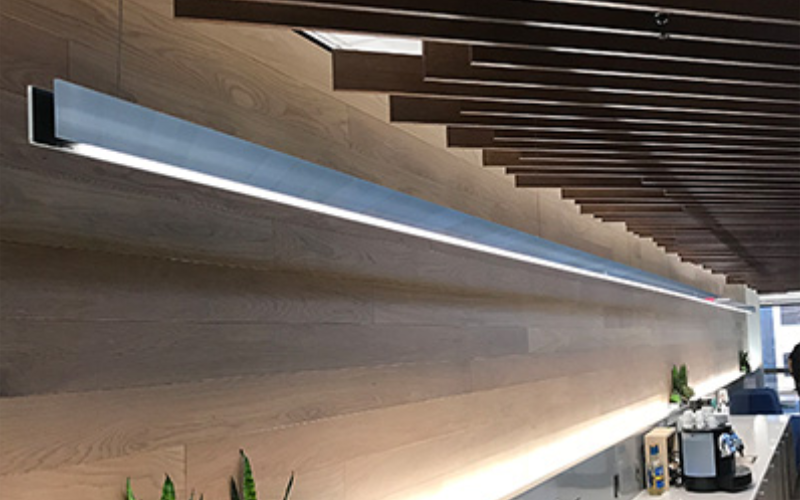 PureEdge Lighting. GLD. GLIDE GLASS DOWNLIGHT END FEED WITH POWER IN CANOPY.