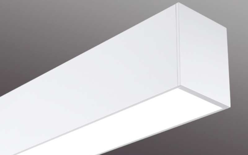 Pinnacle Architectural Lighting. EX4D. EDGE 4” Suspended Direct Linear Indigo-Clean.
