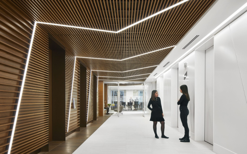 Peerless. PL2SD. Pierline 2'' Linear Surface for Clean & Simple Lines of Light.