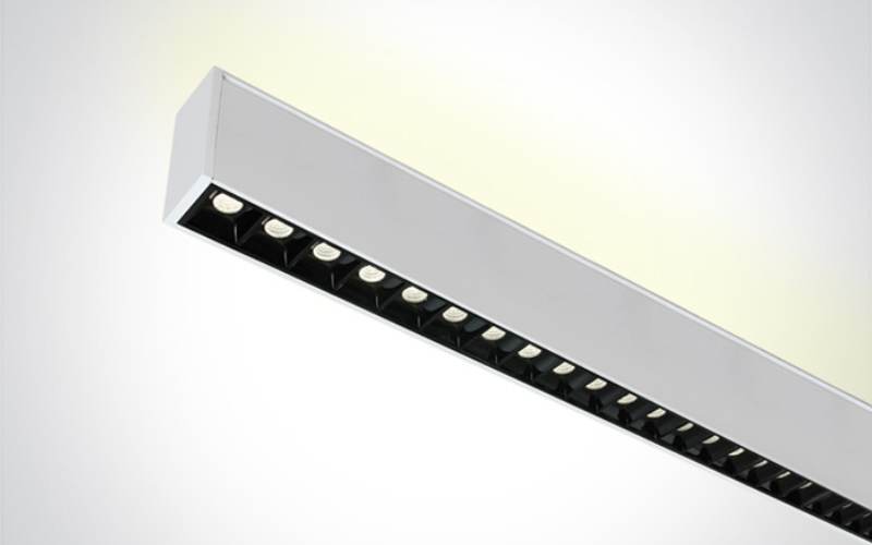 Solavanti Lighting. VIARECTA DIRECT-INDIRECT.