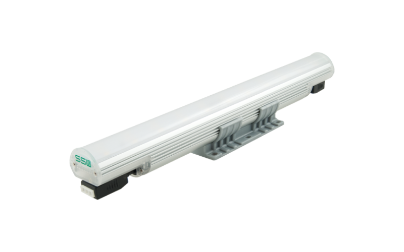 Solid State Luminaires. CVLXWET. CoveLine XL WET Power & Versatile Exterior Luminaire.