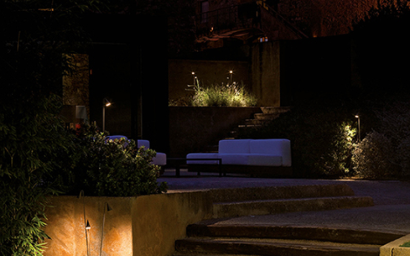 Vibia. 4635. Brisa.