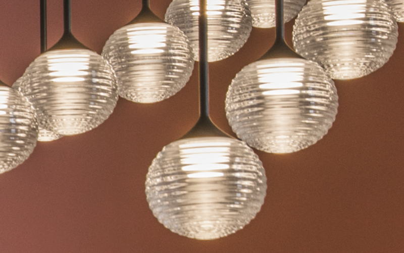 Vibia. 0845. Algorithm.