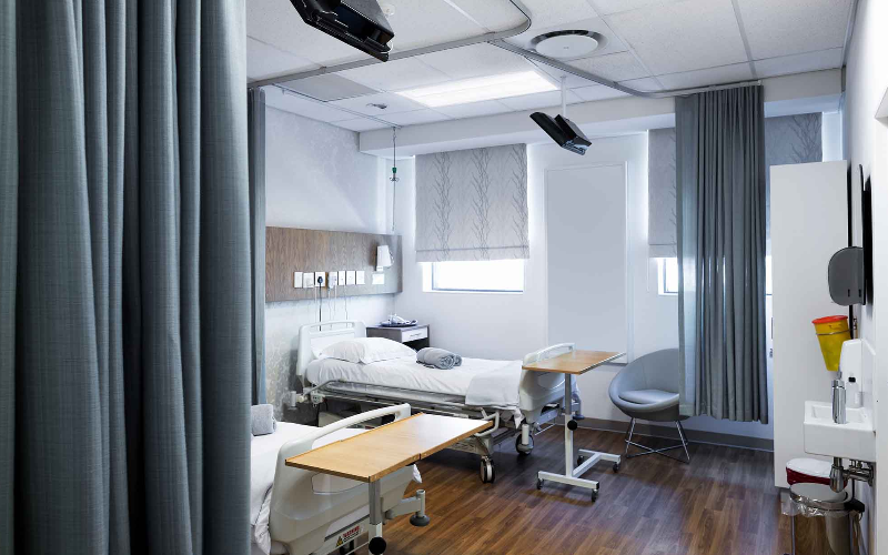 Viscor. MD1U. Patient Room LED - Recessed Ceiling Luminaire with Inset or Overlapping Door Frame.