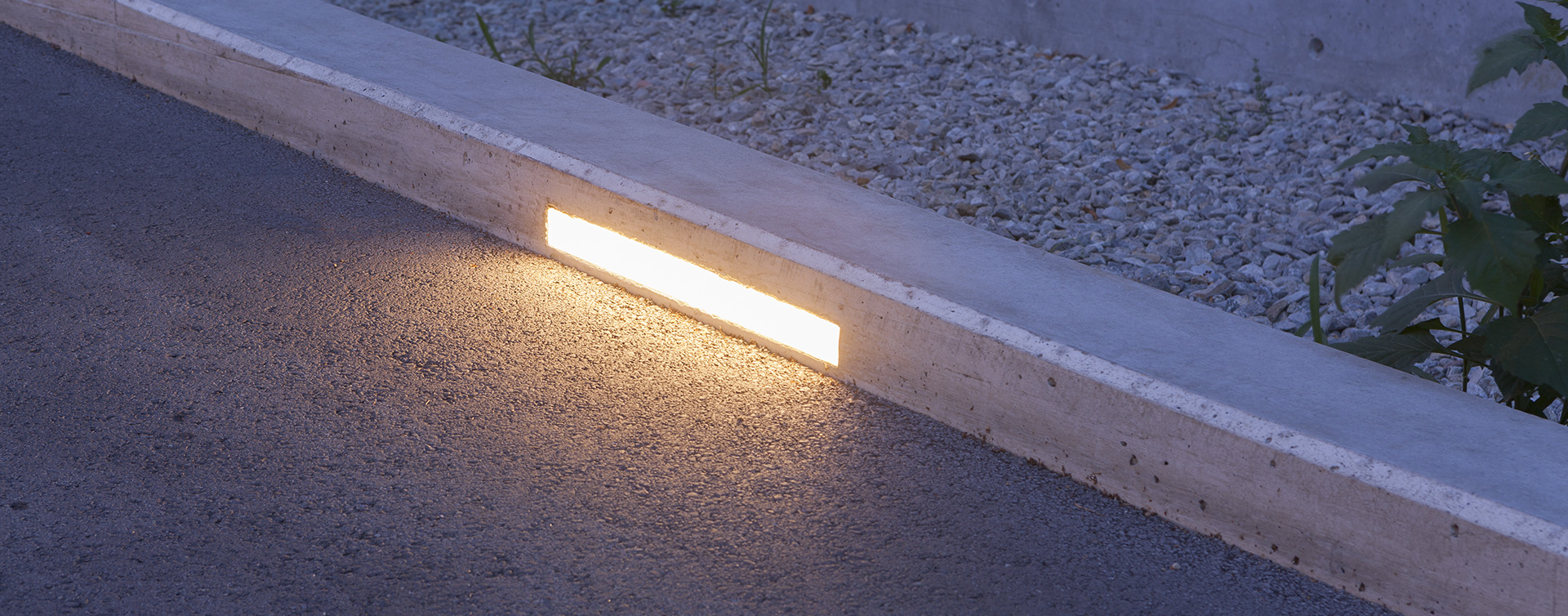 B Light SALEGGI FOOTBRIDGE